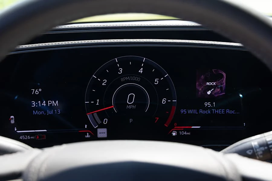 2023 Cadillac Escalade-V 5th Gen - Image 22 of 28