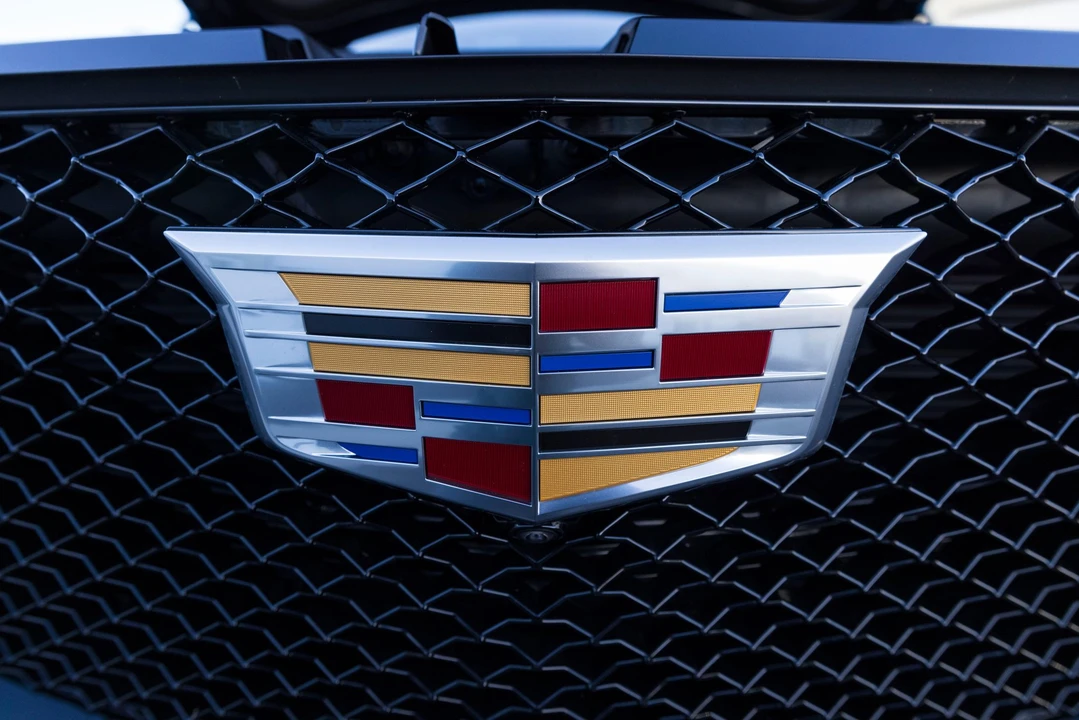 2023 Cadillac Escalade-V 5th Gen - Image 31 of 31