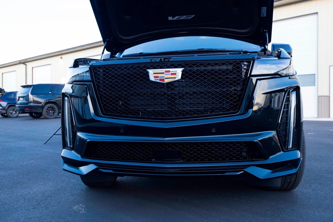 2023 Cadillac Escalade-V 5th Gen - Image 8 of 31