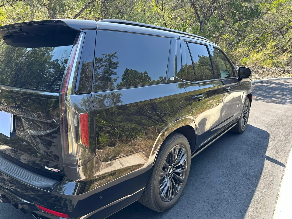 2023 Cadillac Escalade-V 5th Gen - Image 31 of 31