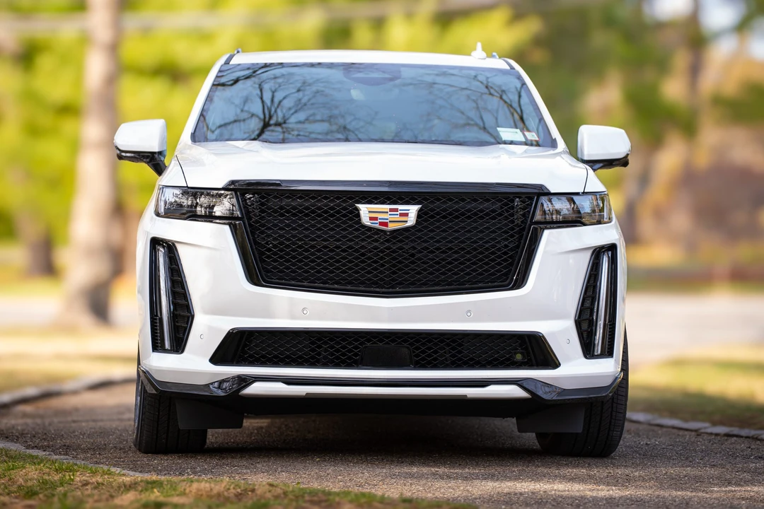2023 Cadillac Escalade-V 5th Gen - Image 7 of 31