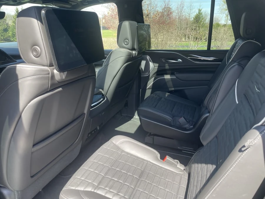 2023 Cadillac Escalade-V 5th Gen - Image 18 of 26