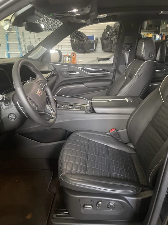 2023 Cadillac Escalade-V 5th Gen - Image 11 of 26