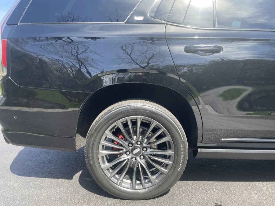 2023 Cadillac Escalade-V 5th Gen - Image 9 of 26