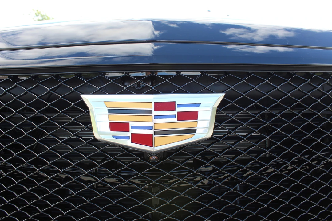 2023 Cadillac Escalade-V 5th Gen - Image 13 of 31