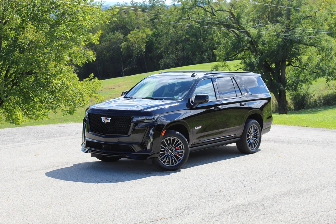 2023 Cadillac Escalade-V 5th Gen - Image 6 of 31