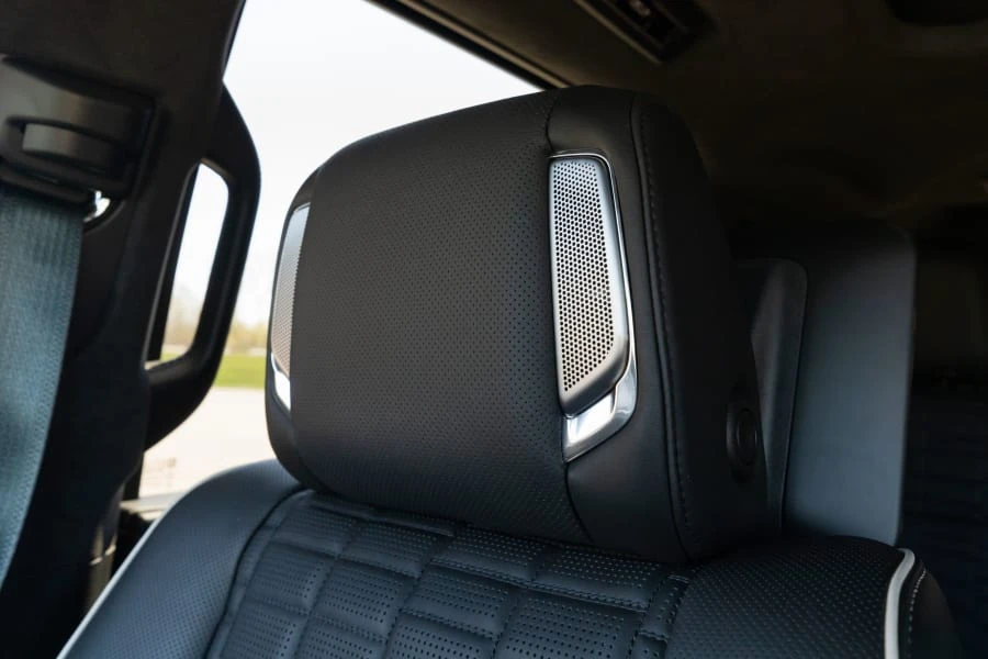 2023 Cadillac Escalade-V 5th Gen - Image 28 of 31