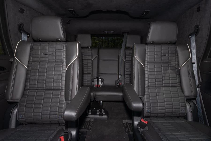 2023 Cadillac Escalade-V 5th Gen - Image 24 of 31