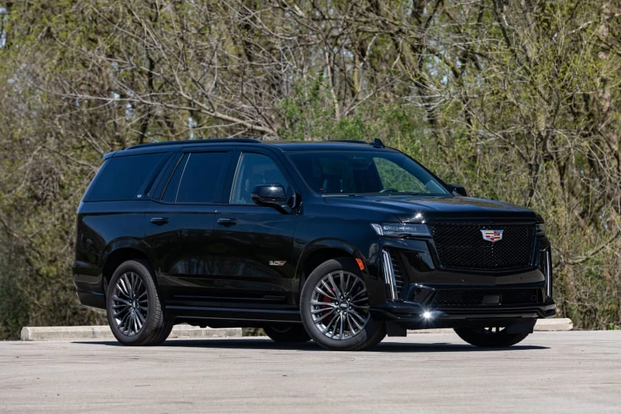 2023 Cadillac Escalade-V 5th Gen - Image 15 of 31