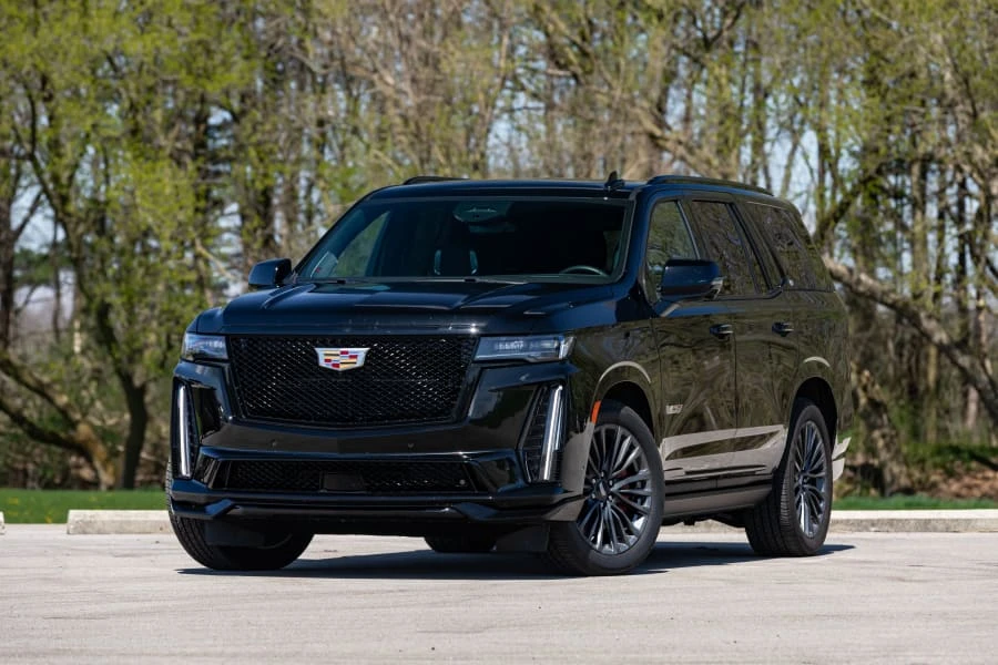 2023 Cadillac Escalade-V 5th Gen - Image 9 of 31