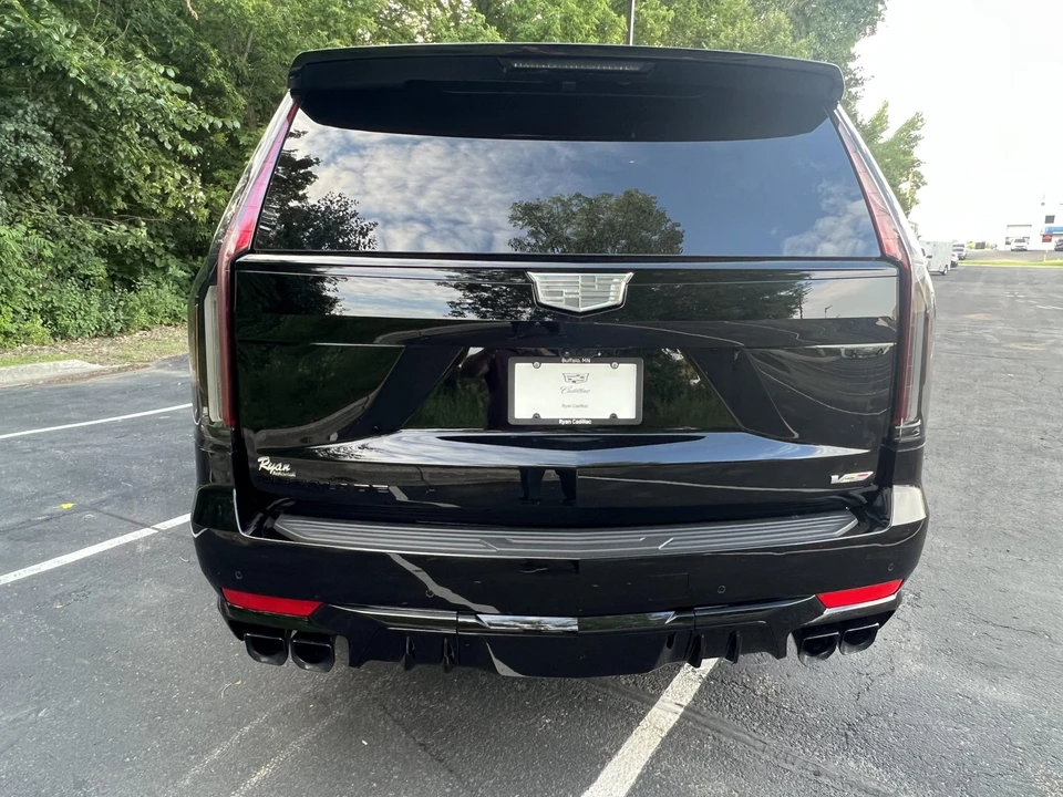 2023 Cadillac Escalade-V 5th Gen - Image 7 of 31