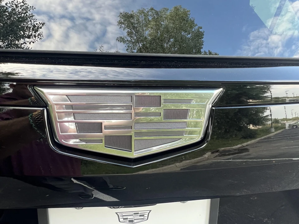 2023 Cadillac Escalade-V 5th Gen - Image 21 of 31