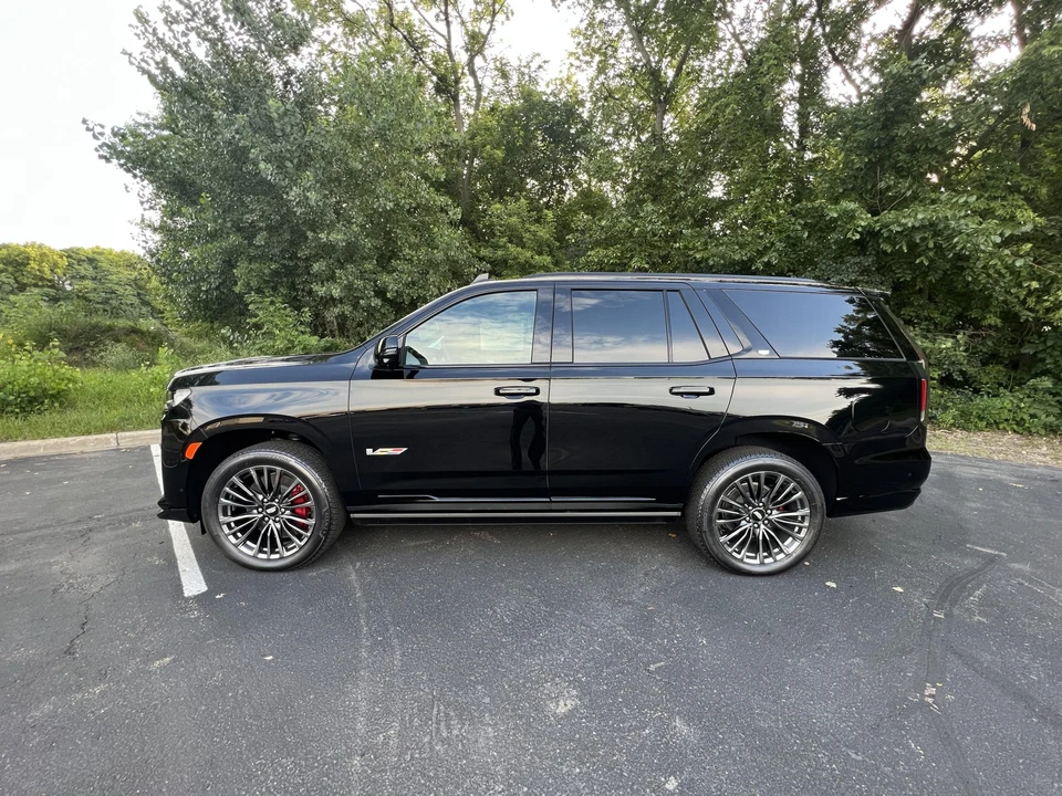 2023 Cadillac Escalade-V 5th Gen - Image 4 of 31