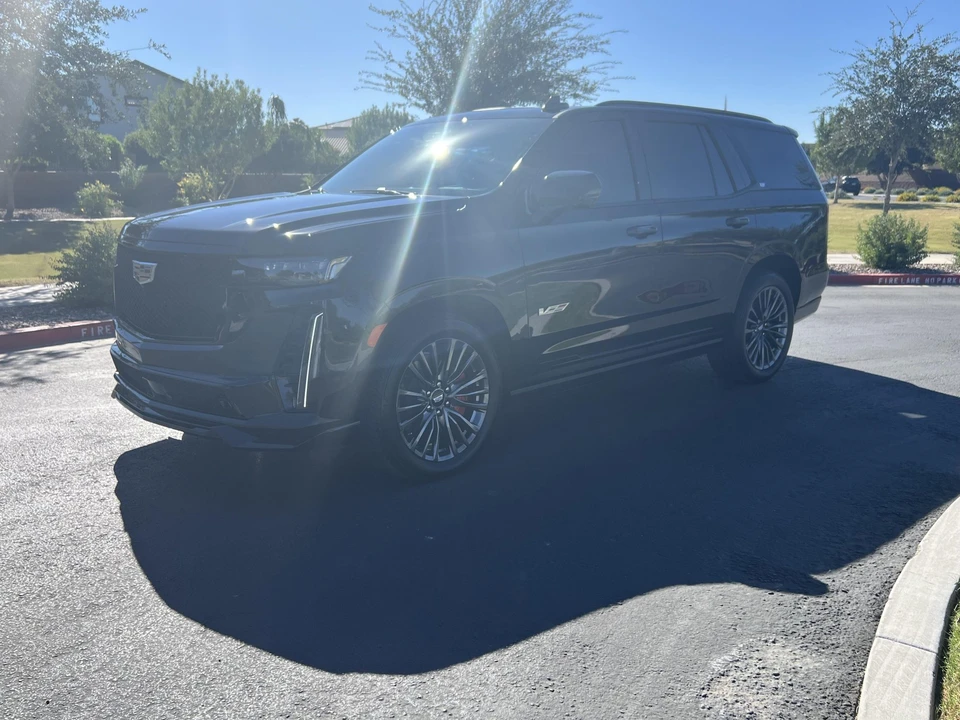 2023 Cadillac Escalade-V 5th Gen - Image 8 of 31