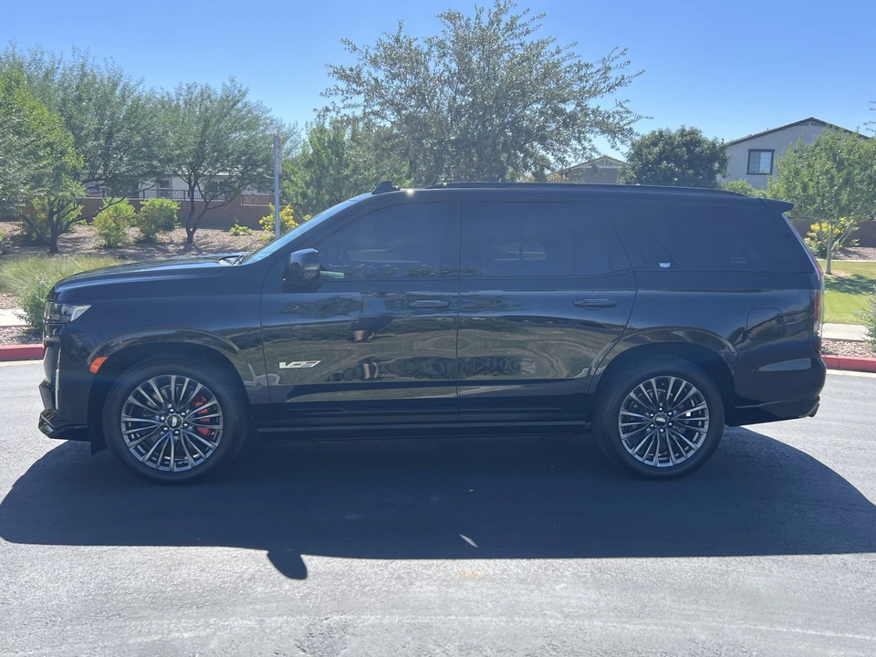 2023 Cadillac Escalade-V 5th Gen - Image 10 of 31