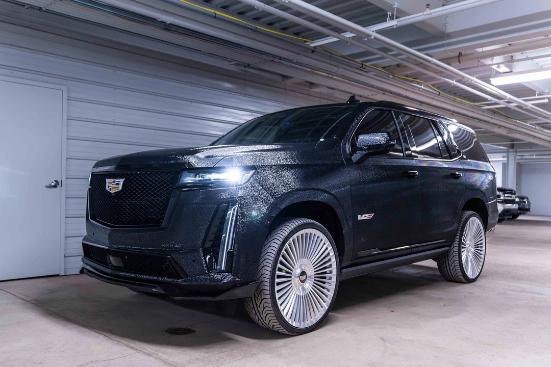 2023 Cadillac Escalade-V 5th Gen - Image 9 of 31