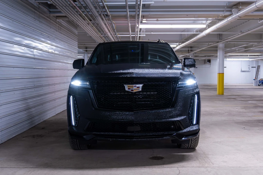 2023 Cadillac Escalade-V 5th Gen - Image 10 of 31