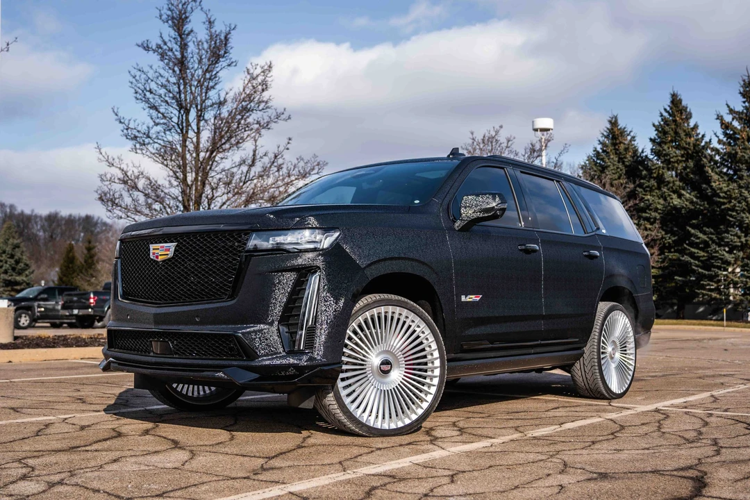 2023 Cadillac Escalade-V 5th Gen - Image 3 of 31