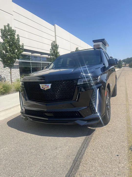 2023 Cadillac Escalade-V 5th Gen - Image 2 of 31