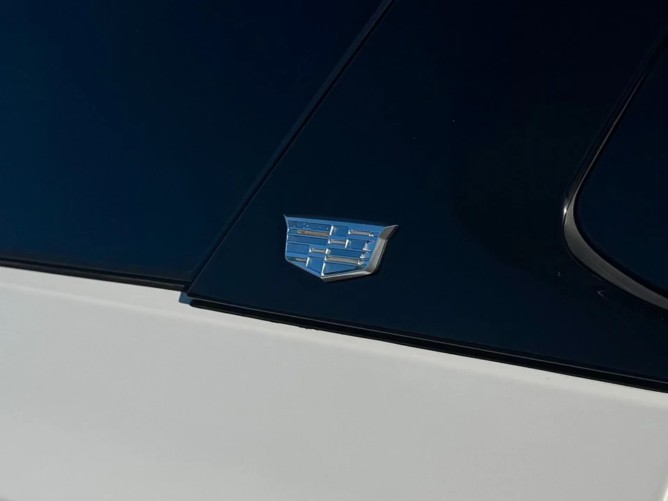 2023 Cadillac Escalade-V 5th Gen - Image 11 of 12