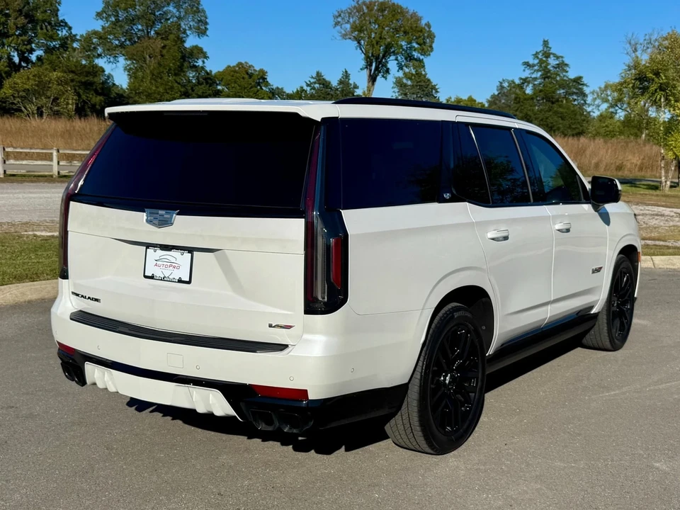 2023 Cadillac Escalade-V 5th Gen - Image 5 of 12