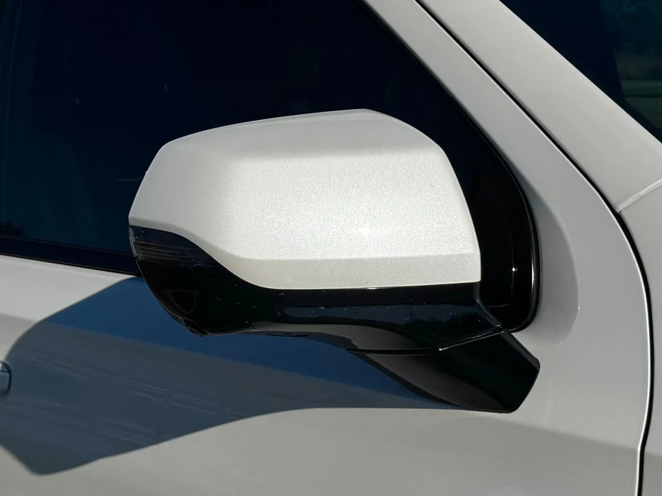 2023 Cadillac Escalade-V 5th Gen - Image 9 of 12