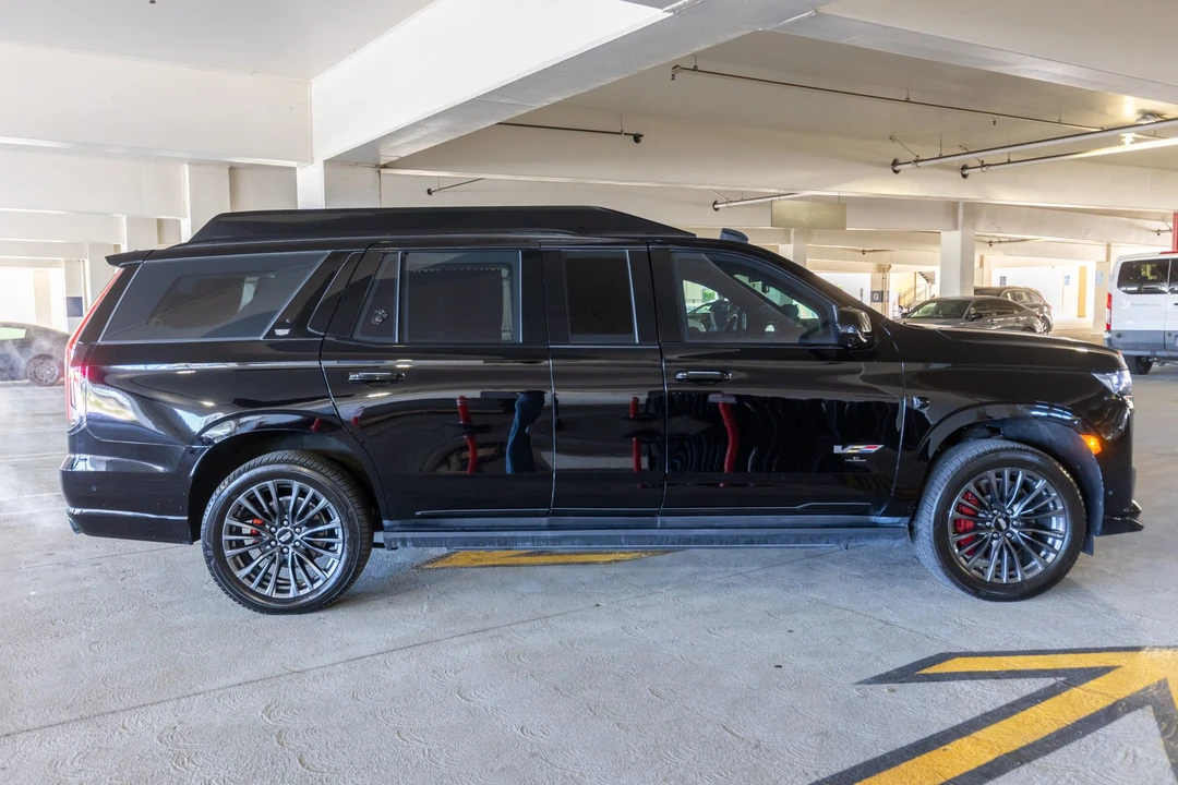 2023 Cadillac Escalade-V 5th Gen - Image 5 of 31