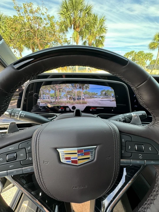 2023 Cadillac Escalade-V 5th Gen - Image 31 of 31