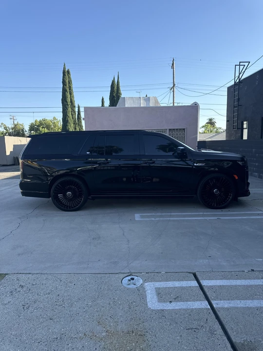 2023 Cadillac Escalade-V 5th Gen - Image 8 of 31