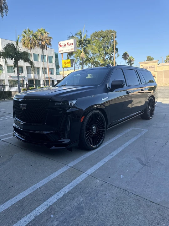 2023 Cadillac Escalade-V 5th Gen - Image 3 of 31