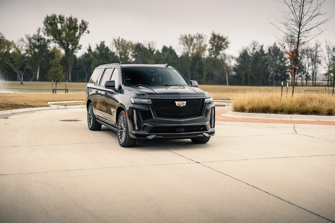 2023 Cadillac Escalade-V 5th Gen - Image 5 of 31