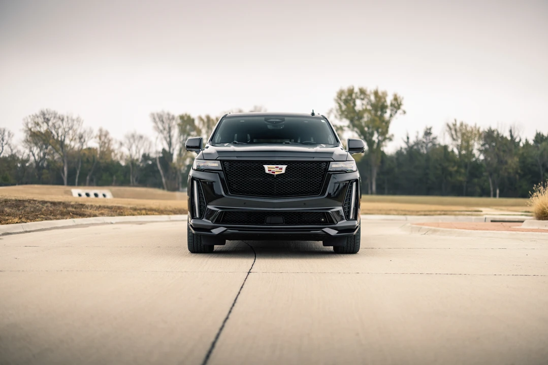 2023 Cadillac Escalade-V 5th Gen - Image 7 of 31