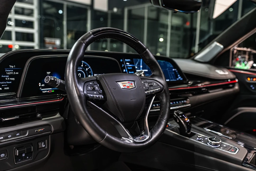 2023 Cadillac Escalade-V 5th Gen - Image 10 of 12