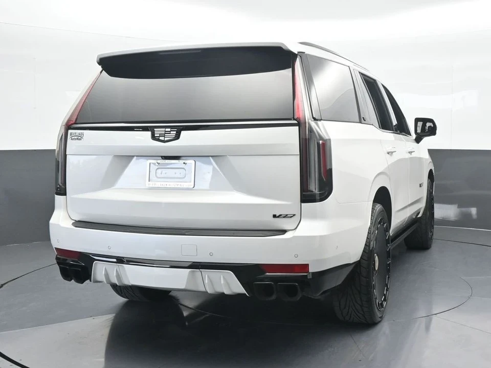 2023 Cadillac Escalade-V 5th Gen - Image 5 of 12