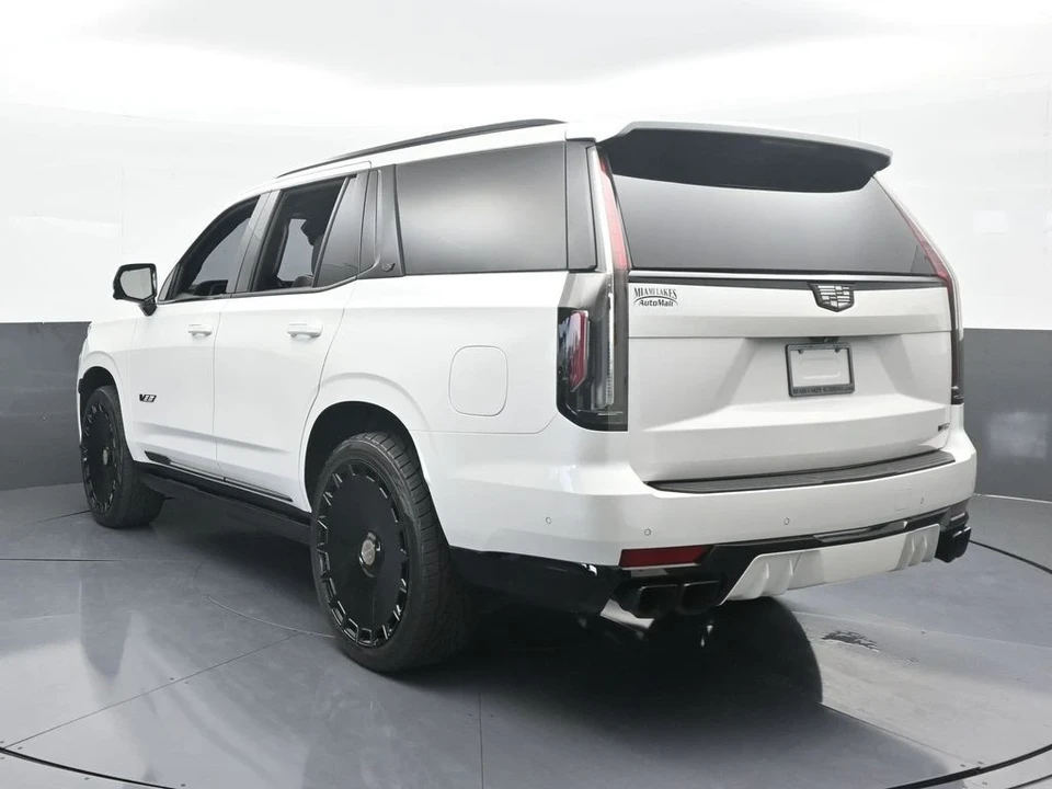2023 Cadillac Escalade-V 5th Gen - Image 4 of 12