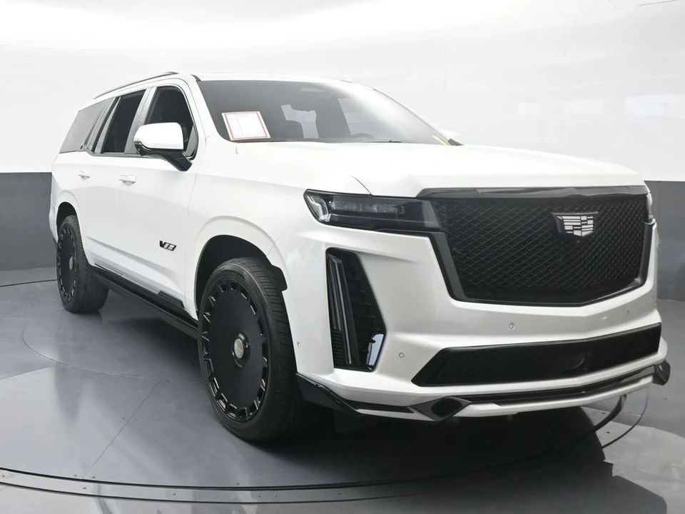 2023 Cadillac Escalade-V 5th Gen - Image 9 of 12