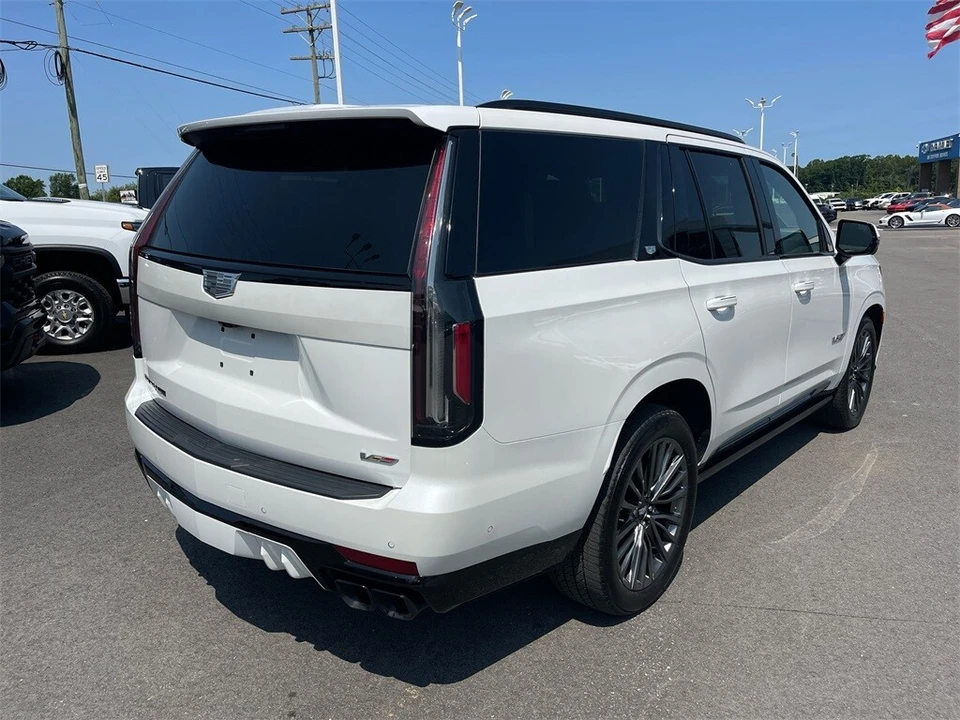 2023 Cadillac Escalade-V 5th Gen - Image 5 of 12