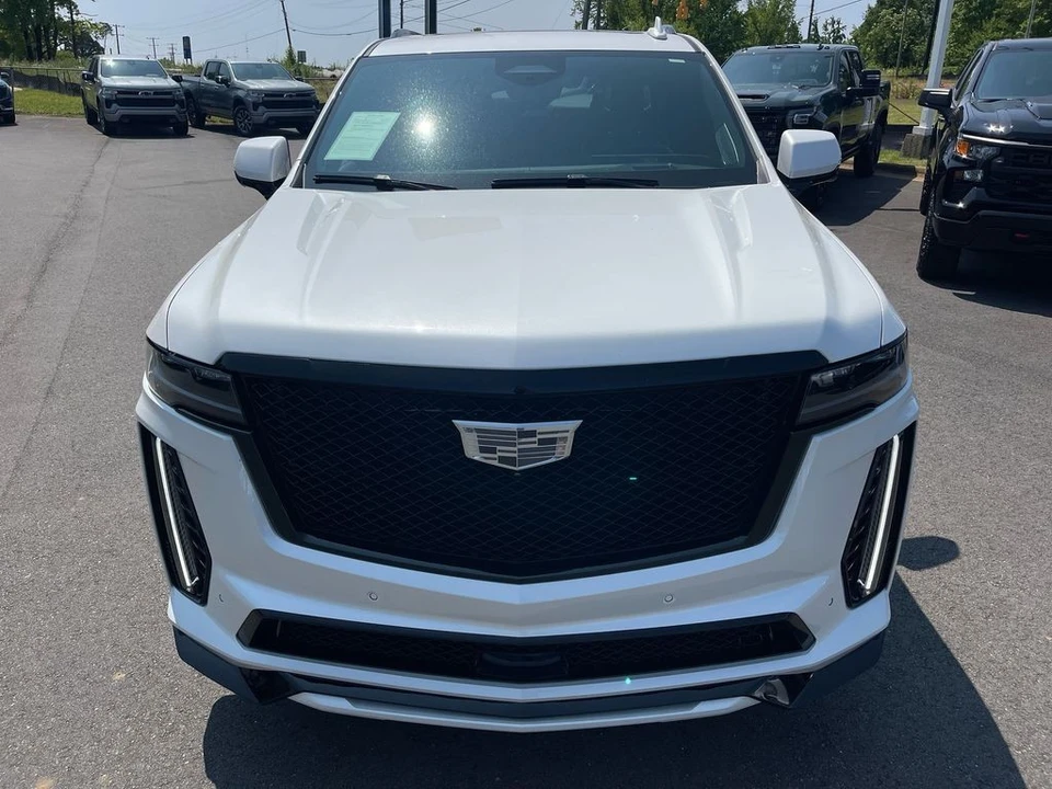 2023 Cadillac Escalade-V 5th Gen - Image 8 of 12