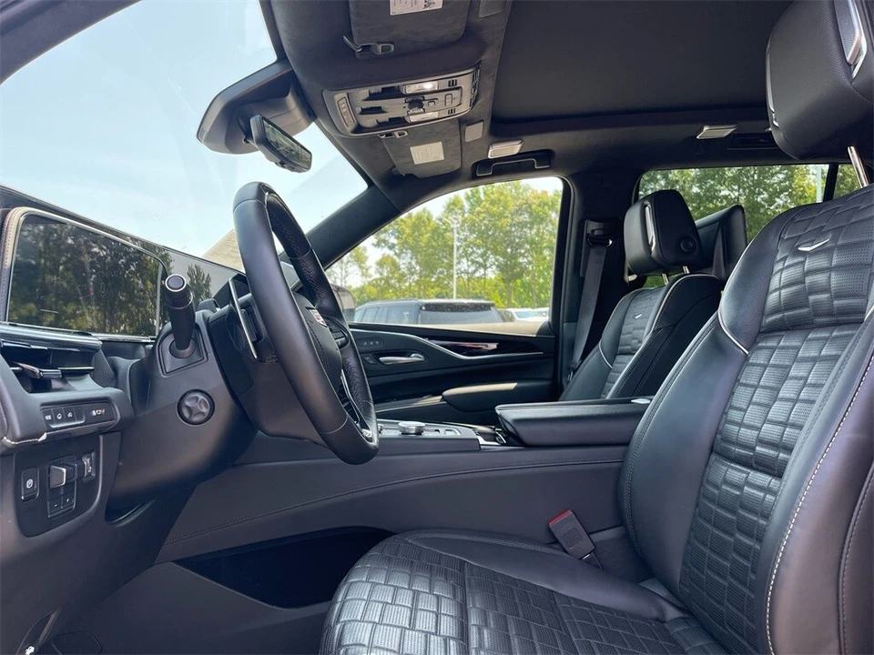2023 Cadillac Escalade-V 5th Gen - Image 9 of 12