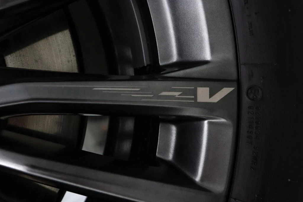 2023 Cadillac Escalade-V 5th Gen - Image 12 of 21