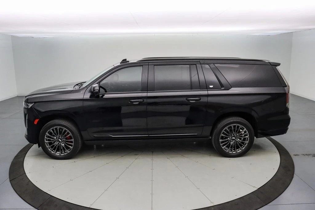2023 Cadillac Escalade-V 5th Gen - Image 8 of 21