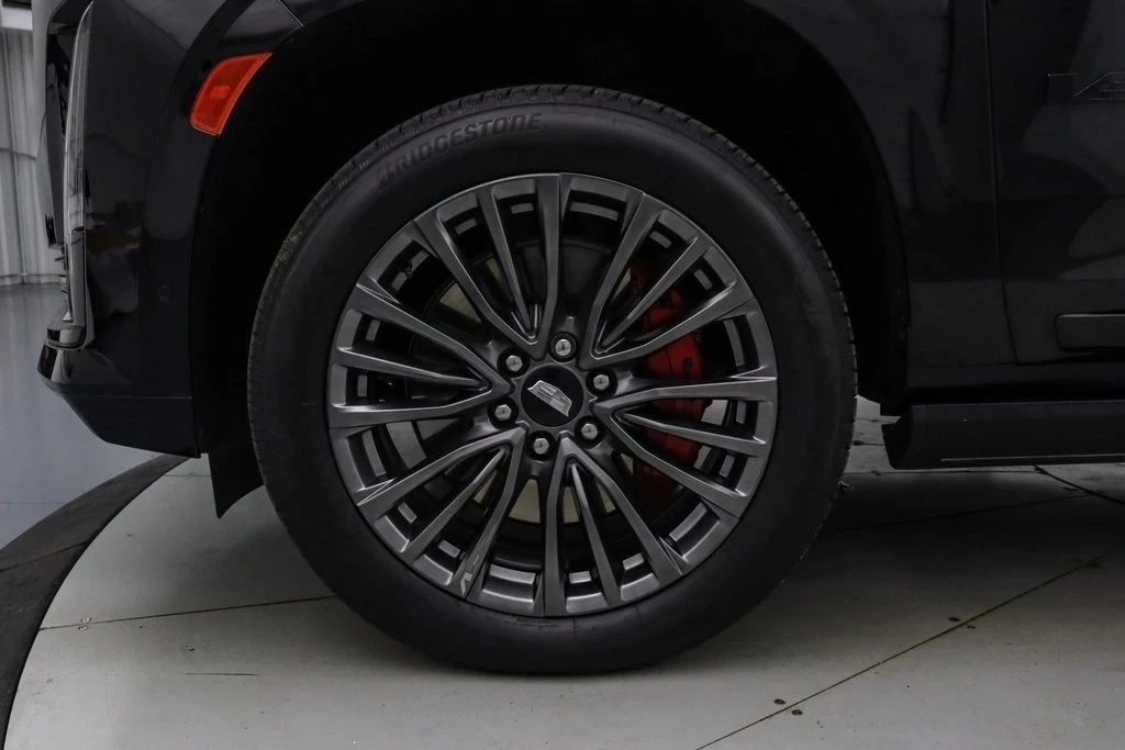 2023 Cadillac Escalade-V 5th Gen - Image 11 of 21