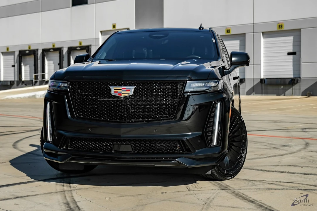 2023 Cadillac Escalade-V 5th Gen - Image 3 of 12