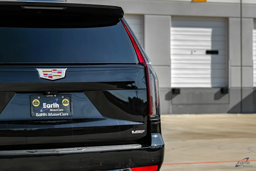 2023 Cadillac Escalade-V 5th Gen - Image 12 of 12