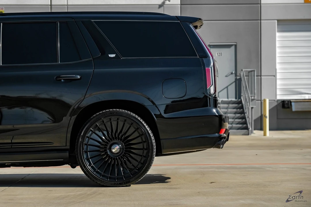 2023 Cadillac Escalade-V 5th Gen - Image 7 of 12