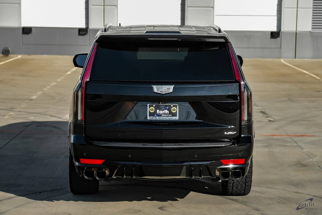 2023 Cadillac Escalade-V 5th Gen - Image 11 of 12