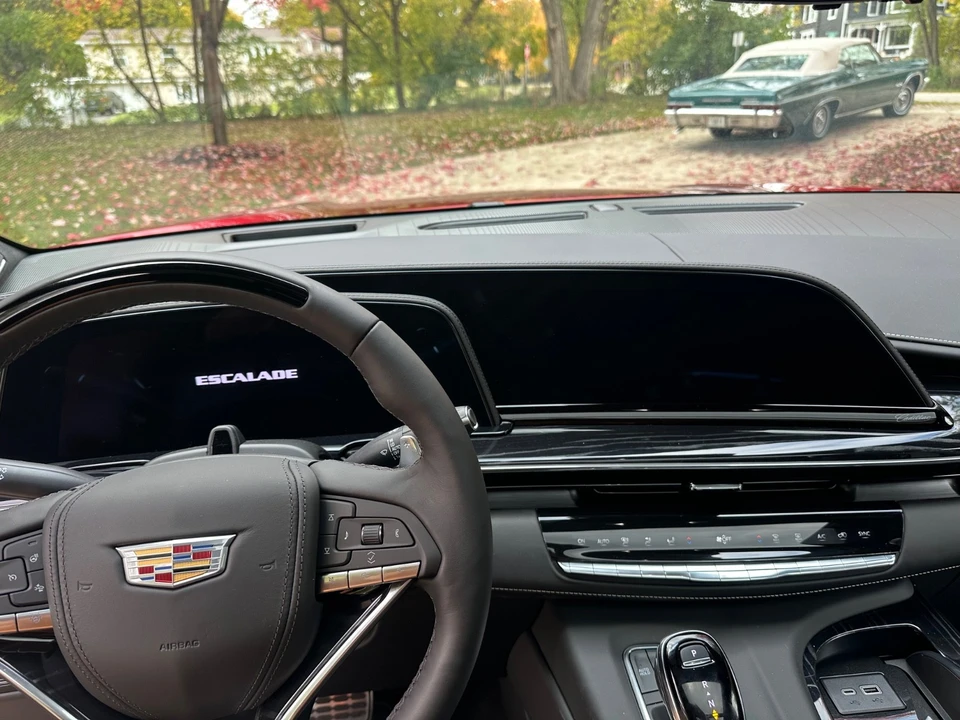 2023 Cadillac Escalade-V 5th Gen - Image 20 of 21