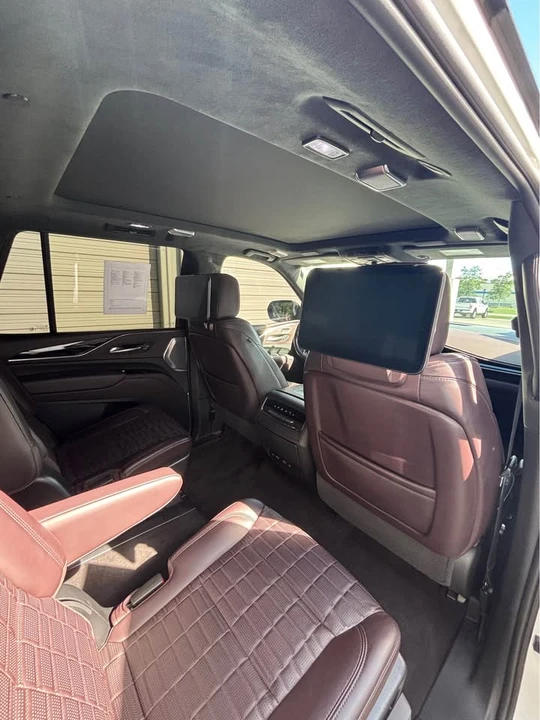 2023 Cadillac Escalade-V 5th Gen - Image 10 of 15