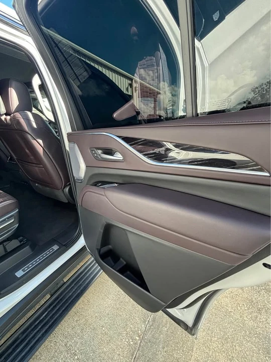 2023 Cadillac Escalade-V 5th Gen - Image 9 of 15