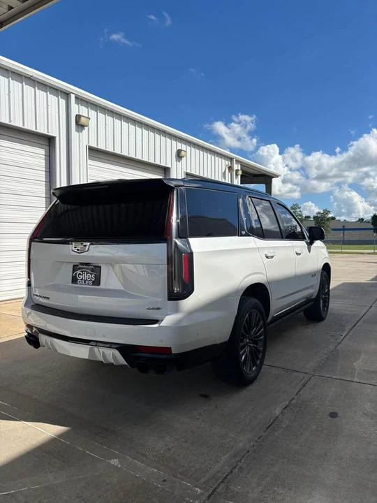 2023 Cadillac Escalade-V 5th Gen - Image 5 of 15
